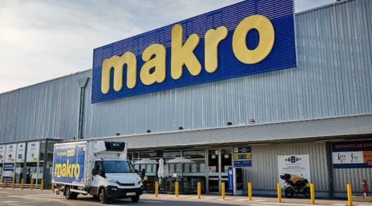 Personal de Supermercado: Gana 1.200€/mes en MAKRO - No se Requieren Estudios